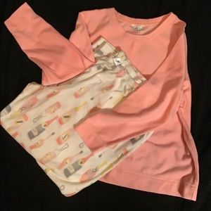 Hue (Macy’s) Wine Bottle & Glasses Plush PJ Set